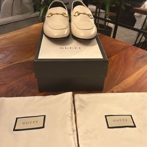 Gucci Off-White Leather Horsebit Loafers